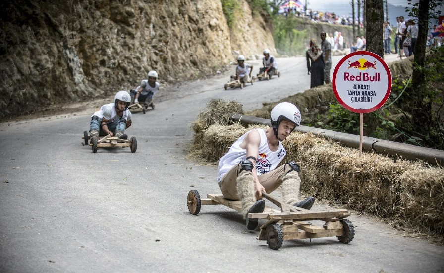 Formulaz yine eğlendirecek Formulaz yine eğlendirecek