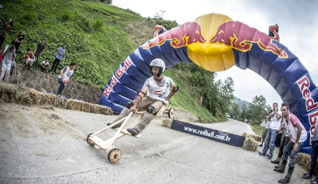 Formulaz yine eğlendirecek Formulaz yine eğlendirecek