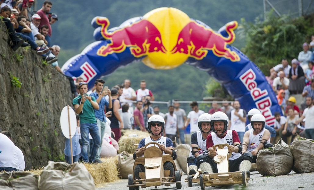 Formulaz yine eğlendirecek Formulaz yine eğlendirecek