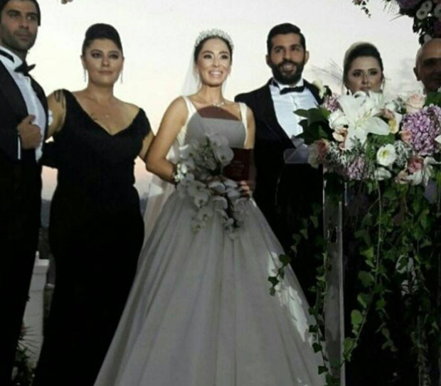 Ünlü oyuncu Merve Sevi sessiz sedasız evlendi Ünlü oyuncu Merve Sevi sessiz sedasız evlendi