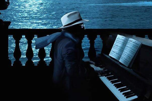 Haydi yeni bir seyahate… Rehberiniz de büyükelçi