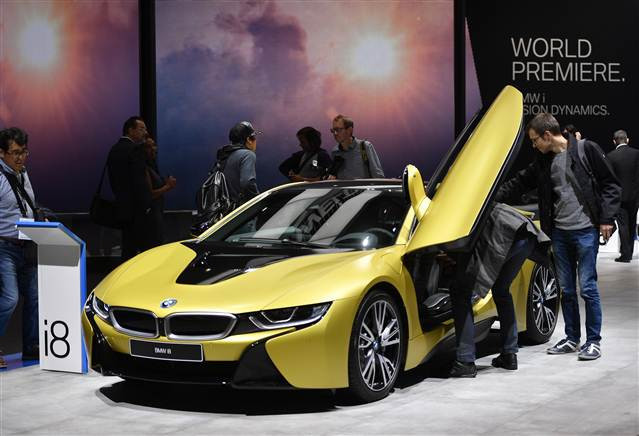 Kapılar açıldı: Her biri nefes kesici otomobiller...