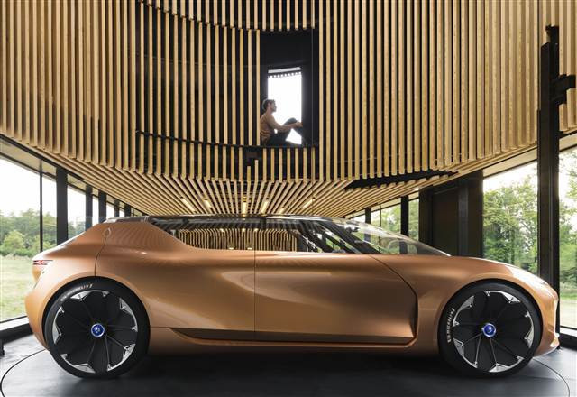 Kapılar açıldı: Her biri nefes kesici otomobiller...