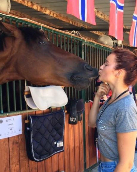 Dünyanın en genç zenginlerinin sıradışı hayatları Henüz 16 yaşındayken... Dünyanın en genç zenginlerinin sıradışı hayatları Henüz 16 yaşındayken...
