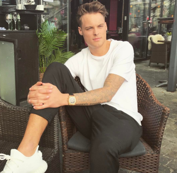 Dünyanın en genç zenginlerinin sıradışı hayatları Henüz 16 yaşındayken... Dünyanın en genç zenginlerinin sıradışı hayatları Henüz 16 yaşındayken...