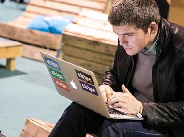 Dünyanın en genç zenginlerinin sıradışı hayatları Henüz 16 yaşındayken... Dünyanın en genç zenginlerinin sıradışı hayatları Henüz 16 yaşındayken...