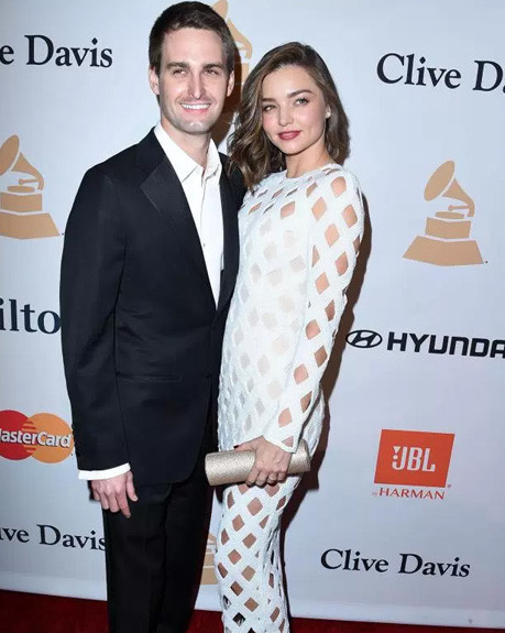 Dünyanın en genç zenginlerinin sıradışı hayatları Henüz 16 yaşındayken... Dünyanın en genç zenginlerinin sıradışı hayatları Henüz 16 yaşındayken...