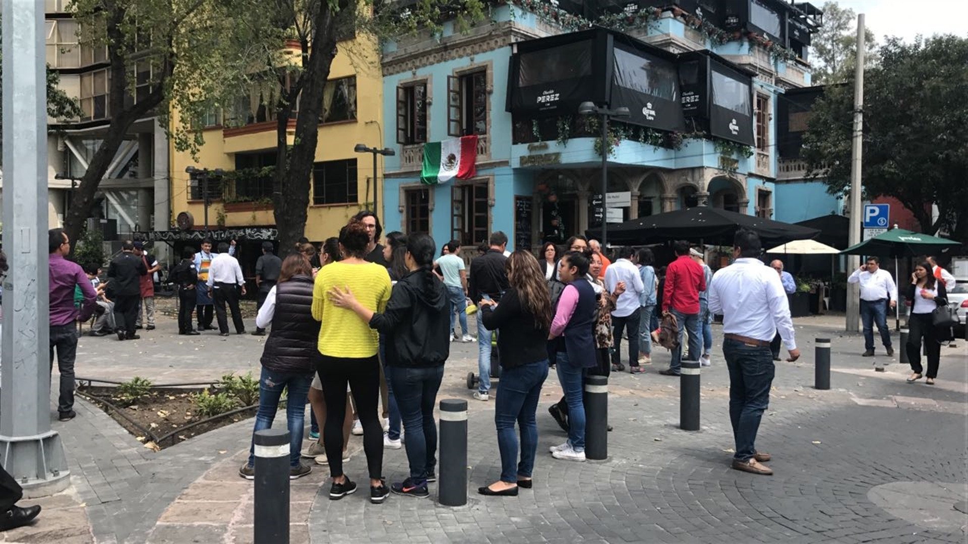 Meksika 7,4lük depremle sarsıldı