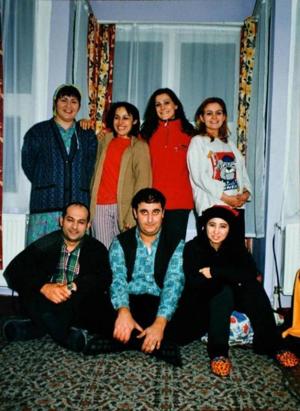 Acemi Cadı oyuncuları yıllar sonra buluştu Acemi Cadı oyuncuları yıllar sonra buluştu