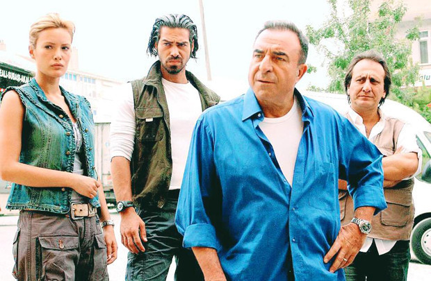 Acemi Cadı oyuncuları yıllar sonra buluştu Acemi Cadı oyuncuları yıllar sonra buluştu