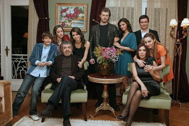 Acemi Cadı oyuncuları yıllar sonra buluştu Acemi Cadı oyuncuları yıllar sonra buluştu