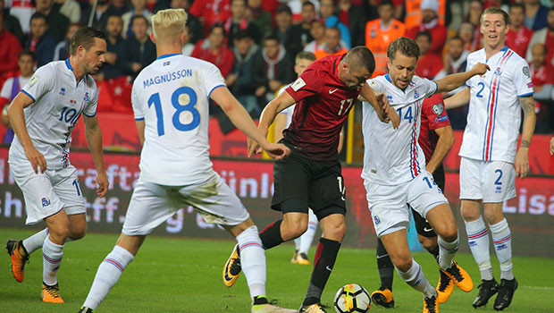 Lucescuya sitem: Kadroya neden aldı anlamıyorum