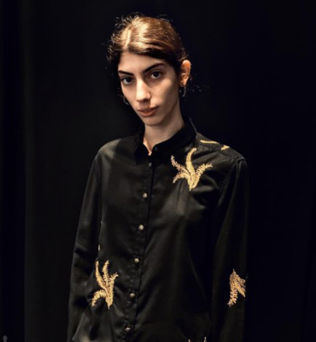 Umarım körümdür diyen takipçiye ünlü modelden ayar
