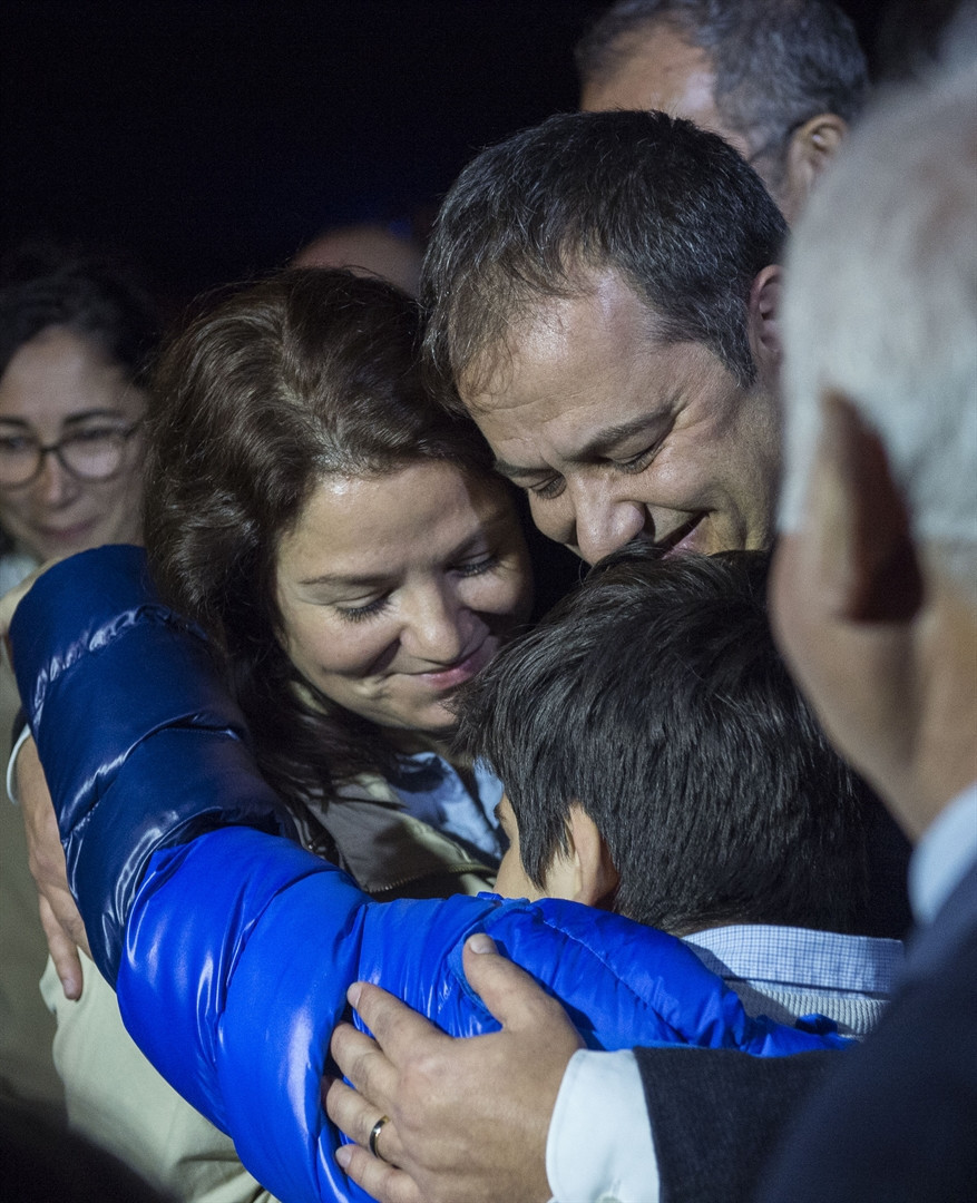 Sözcü gazetesi muhabiri tahliye edildi... Müthiş görüntüler...