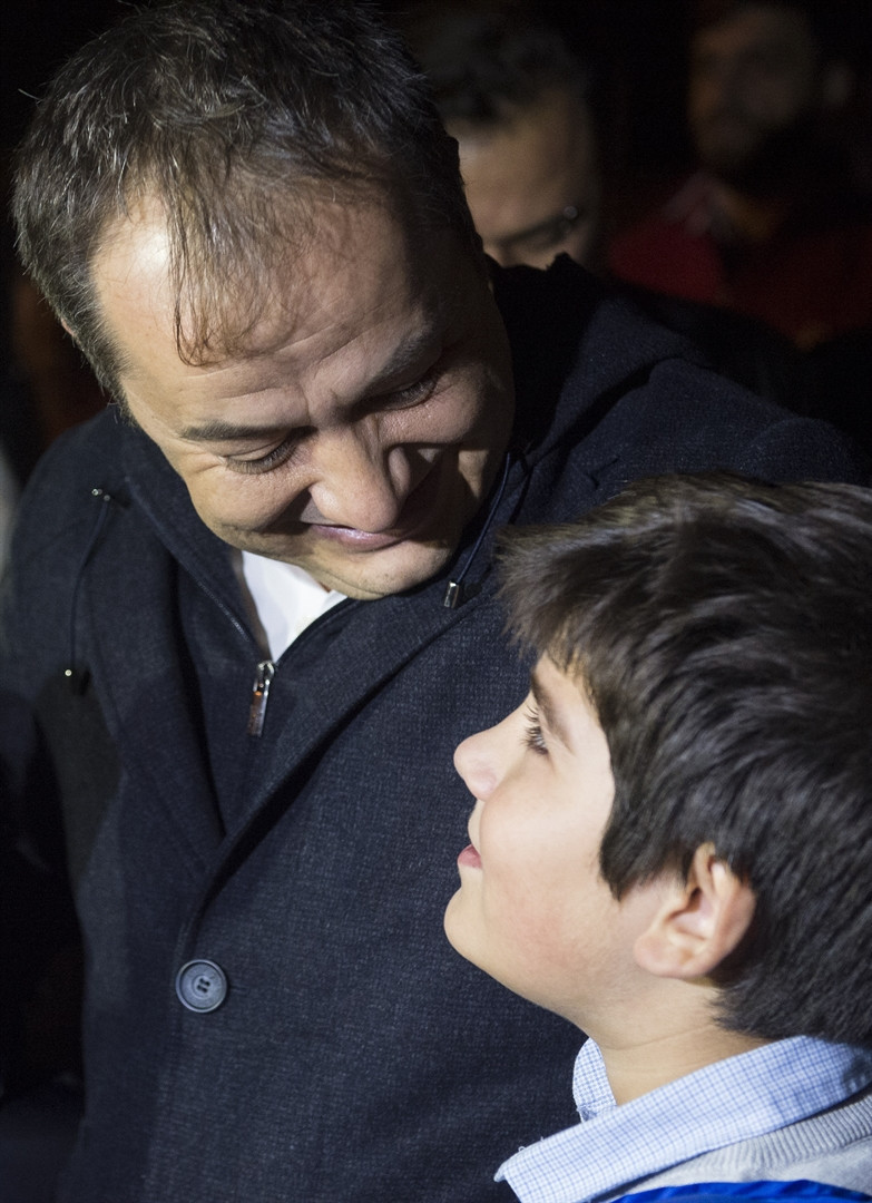 Sözcü gazetesi muhabiri tahliye edildi... Müthiş görüntüler...