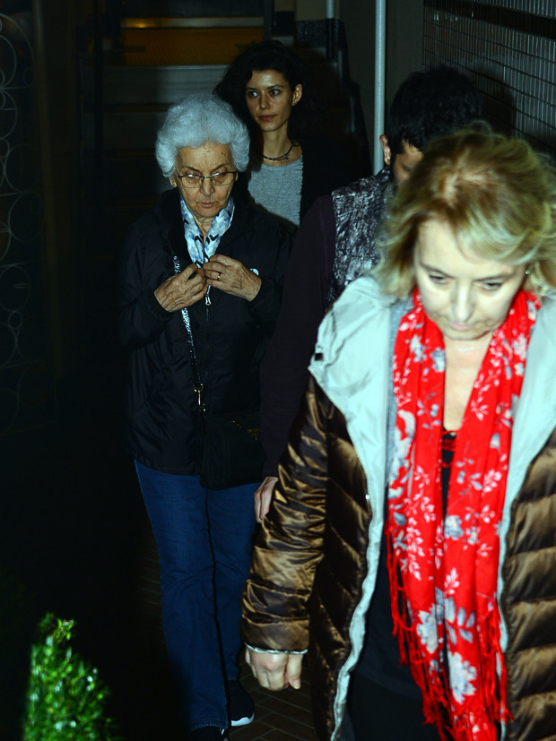 Beren Saat suskunluğunu bozdu Küskünüm