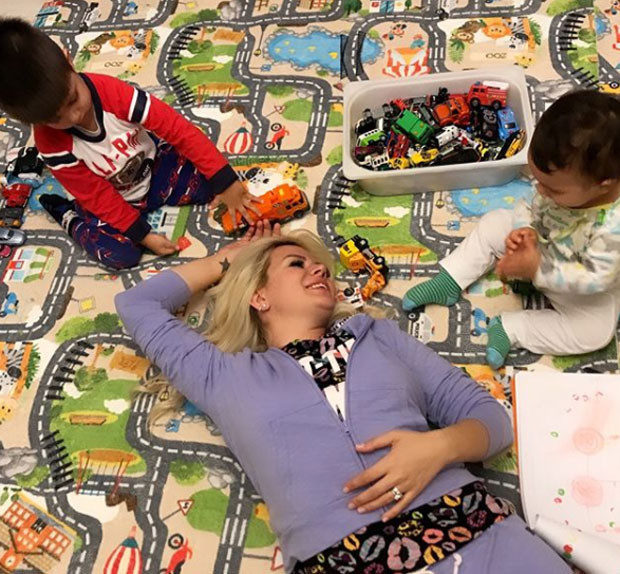 Eşi uçurdu 500 bin TLlik hediye