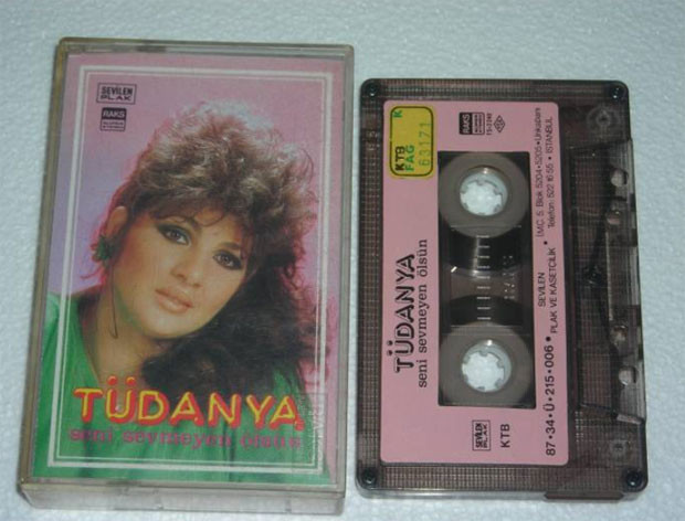 Tüdanya gırtlak kanseri oldu, sesini kaybetti