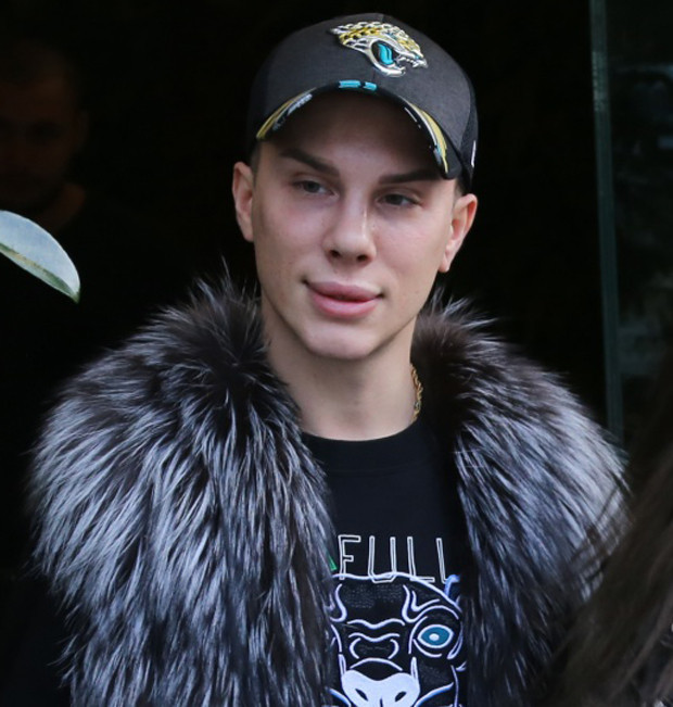 Ameliyat sonrası ilk kez görüntülendi