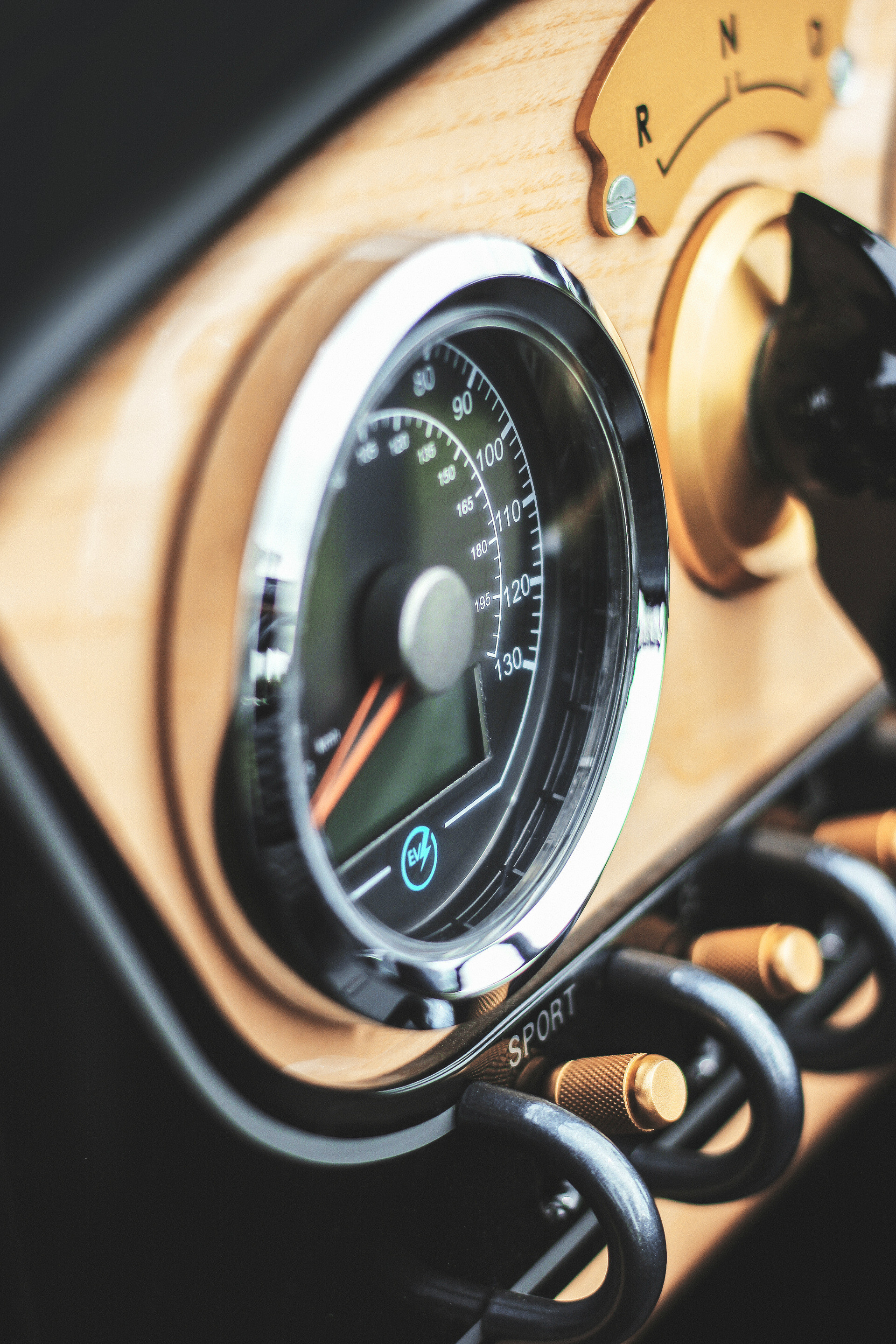 106 yıldır elle otomobil üretiyor Ama şimdi bakın ne yaptı... 106 yıldır elle otomobil üretiyor Ama şimdi bakın ne yaptı...