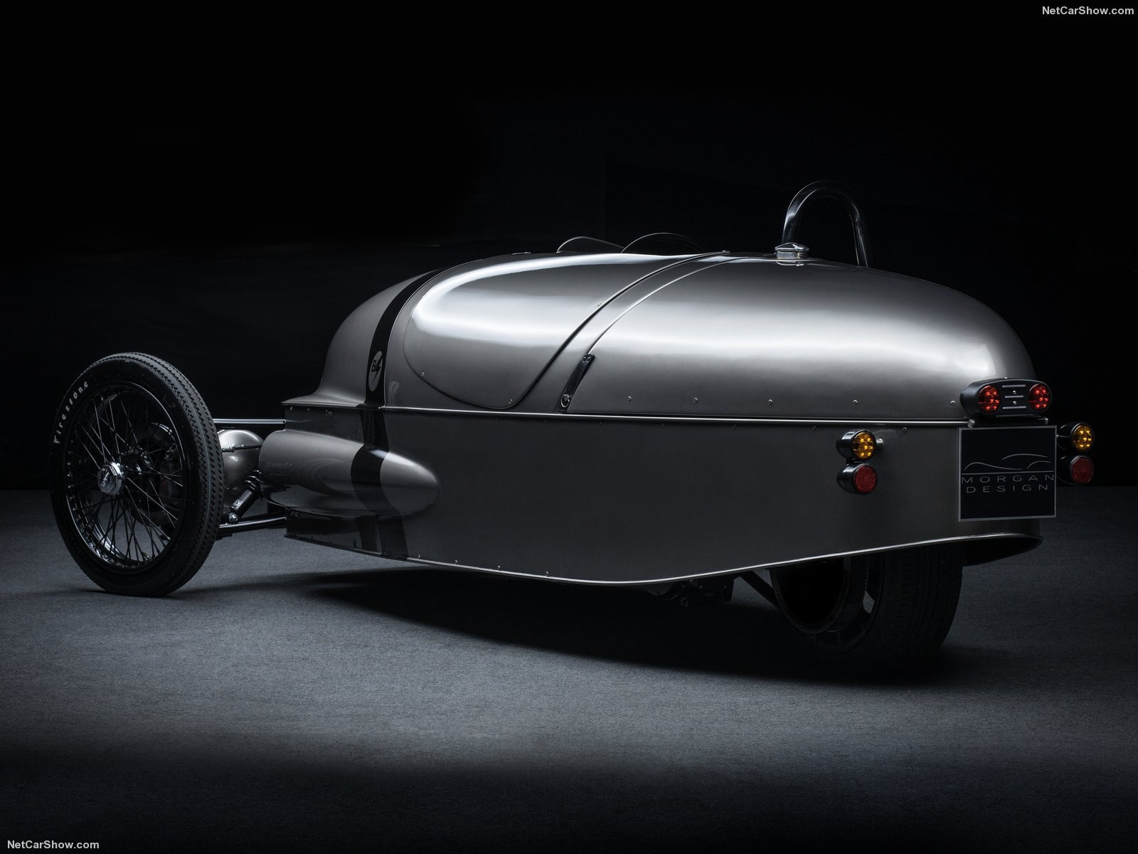 106 yıldır elle otomobil üretiyor Ama şimdi bakın ne yaptı... 106 yıldır elle otomobil üretiyor Ama şimdi bakın ne yaptı...