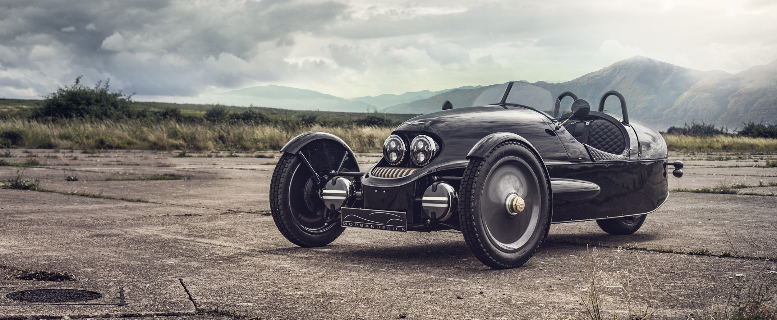 106 yıldır elle otomobil üretiyor Ama şimdi bakın ne yaptı... 106 yıldır elle otomobil üretiyor Ama şimdi bakın ne yaptı...