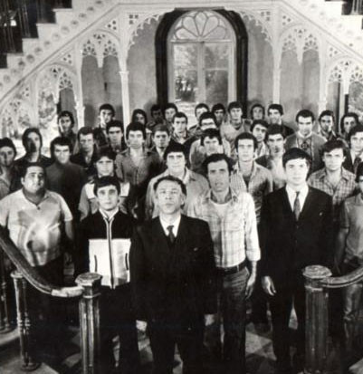 Sete arkadaşını ziyarete gitti hepimizin Mahmut Hocası oldu