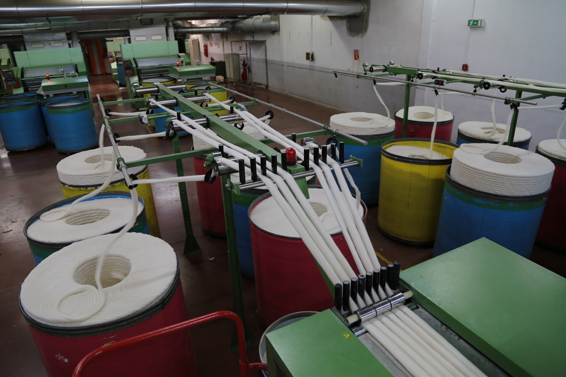 Pet şişelerden yaptıkları inanılmaz Amerika ve Avrupaya ihraç ediyorlar...