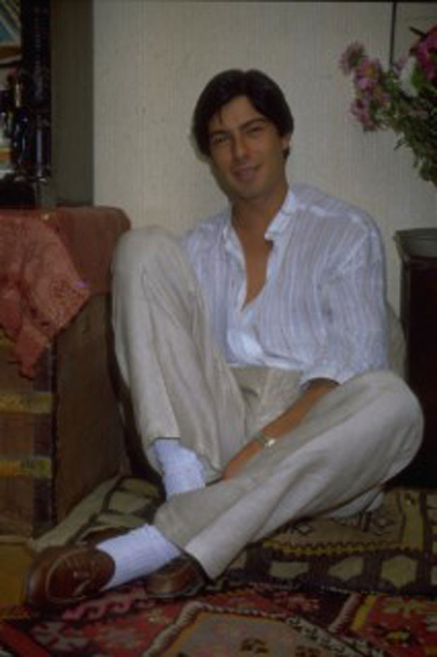 Perihan Savaştan hayatını kaybeden eşine duygusal  veda: Seni çok özlüyorum