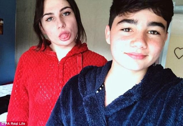 Çocukluğundan beri Prenses Dianaya benzemek istiyordu... Hayali gerçek oldu Çocukluğundan beri Prenses Dianaya benzemek istiyordu... Hayali gerçek oldu