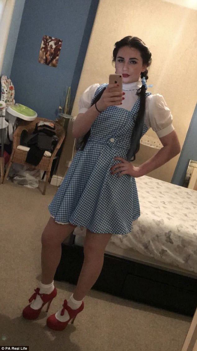 Çocukluğundan beri Prenses Dianaya benzemek istiyordu... Hayali gerçek oldu Çocukluğundan beri Prenses Dianaya benzemek istiyordu... Hayali gerçek oldu