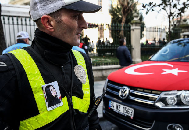 Türk halk müziği sanatçısı Nuray Hafiftaş, son yolculuğuna uğurlandı