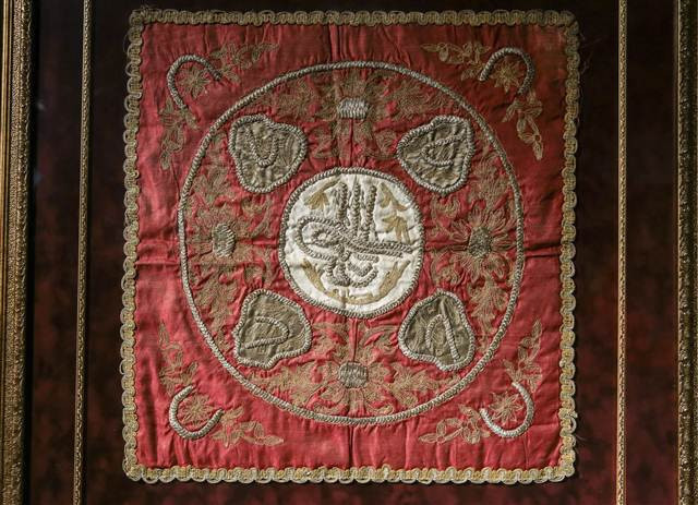 Atatürkün Latife Hanıma hediye ettiği atın eyeri satışta