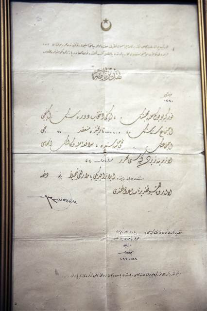 Atatürkün Latife Hanıma hediye ettiği atın eyeri satışta