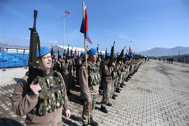 JÖHler, PÖHler toplandı... Ant içtiler