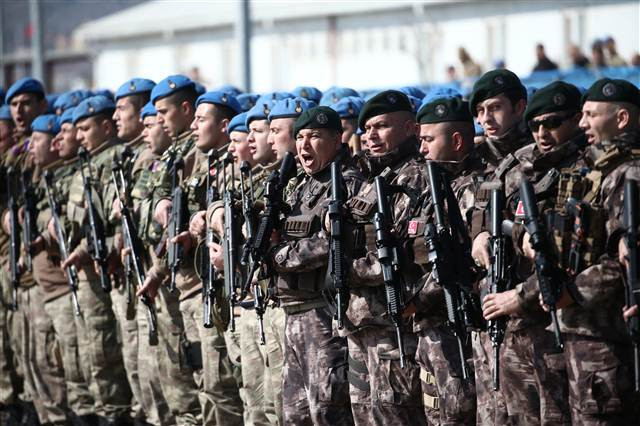 JÖHler, PÖHler toplandı... Ant içtiler