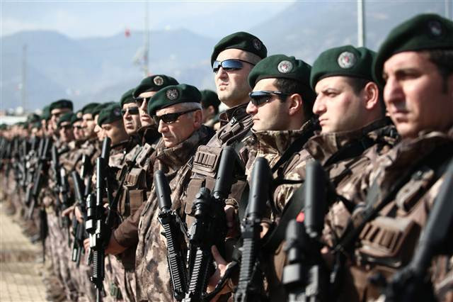 JÖHler, PÖHler toplandı... Ant içtiler