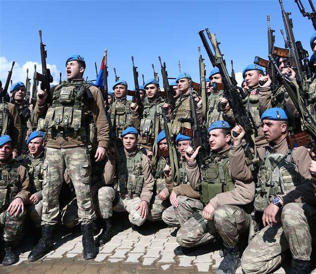 JÖHler, PÖHler toplandı... Ant içtiler