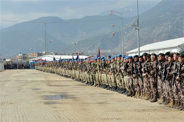 JÖHler, PÖHler toplandı... Ant içtiler
