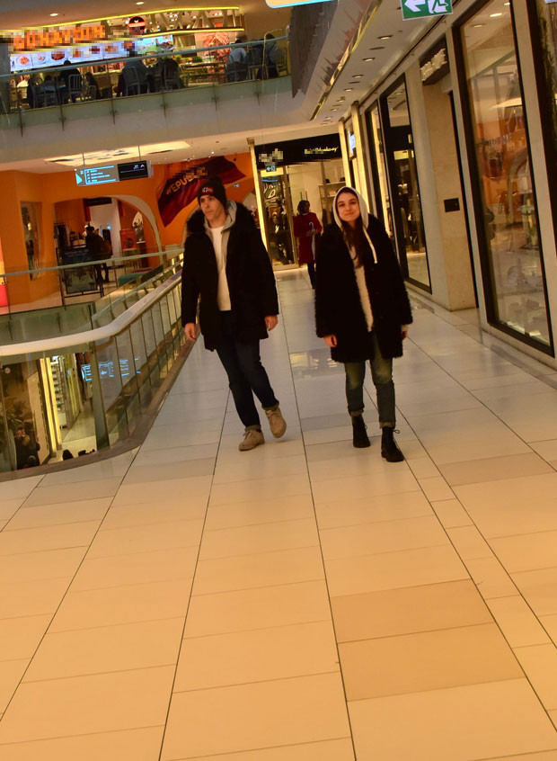 Siz ‘Sam’ yazın Siz ‘Sam’ yazın