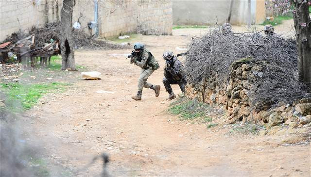 JÖH ve PÖH operasyonlara başladı