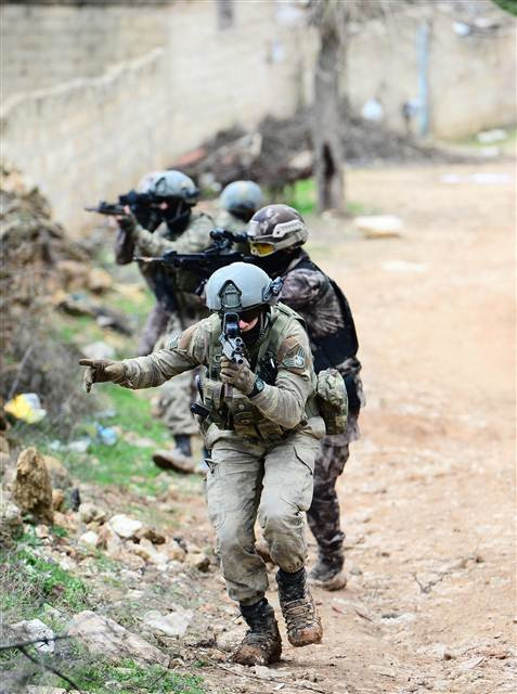 JÖH ve PÖH operasyonlara başladı