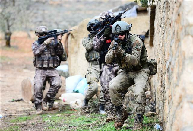 JÖH ve PÖH operasyonlara başladı