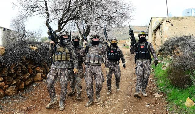 JÖH ve PÖH operasyonlara başladı