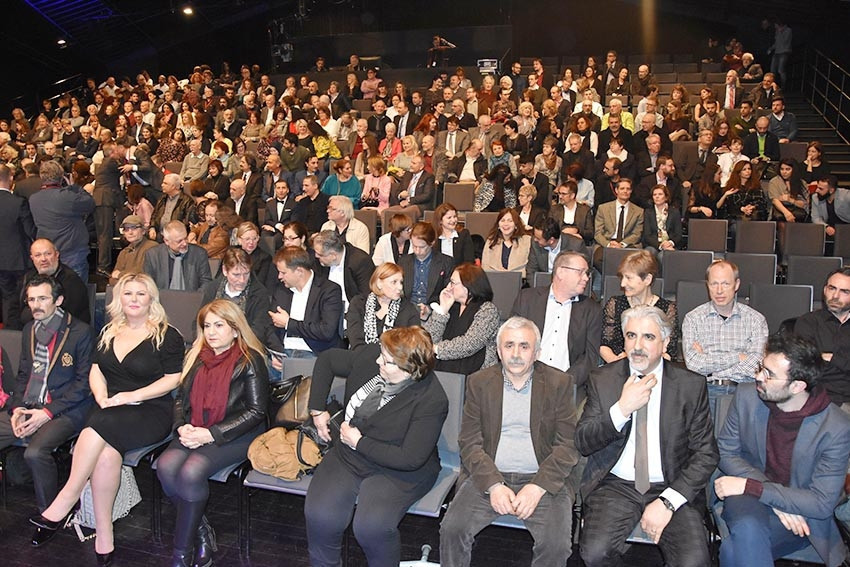 İki büyük sanatçıya ‘Onur Ödülü’