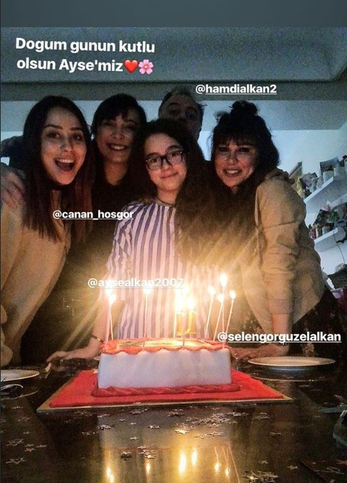 Eski ve yeni eş bir arada