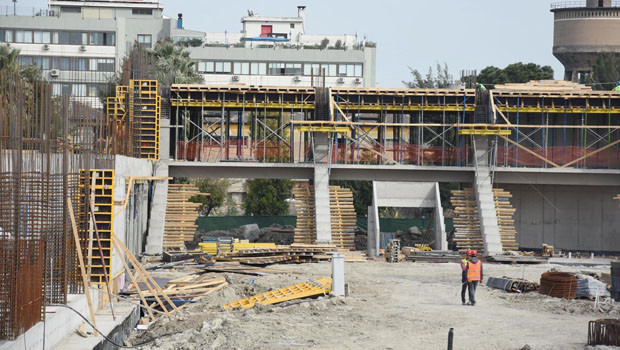 Alsancak Stadı hızla yükseliyor Alsancak Stadı hızla yükseliyor