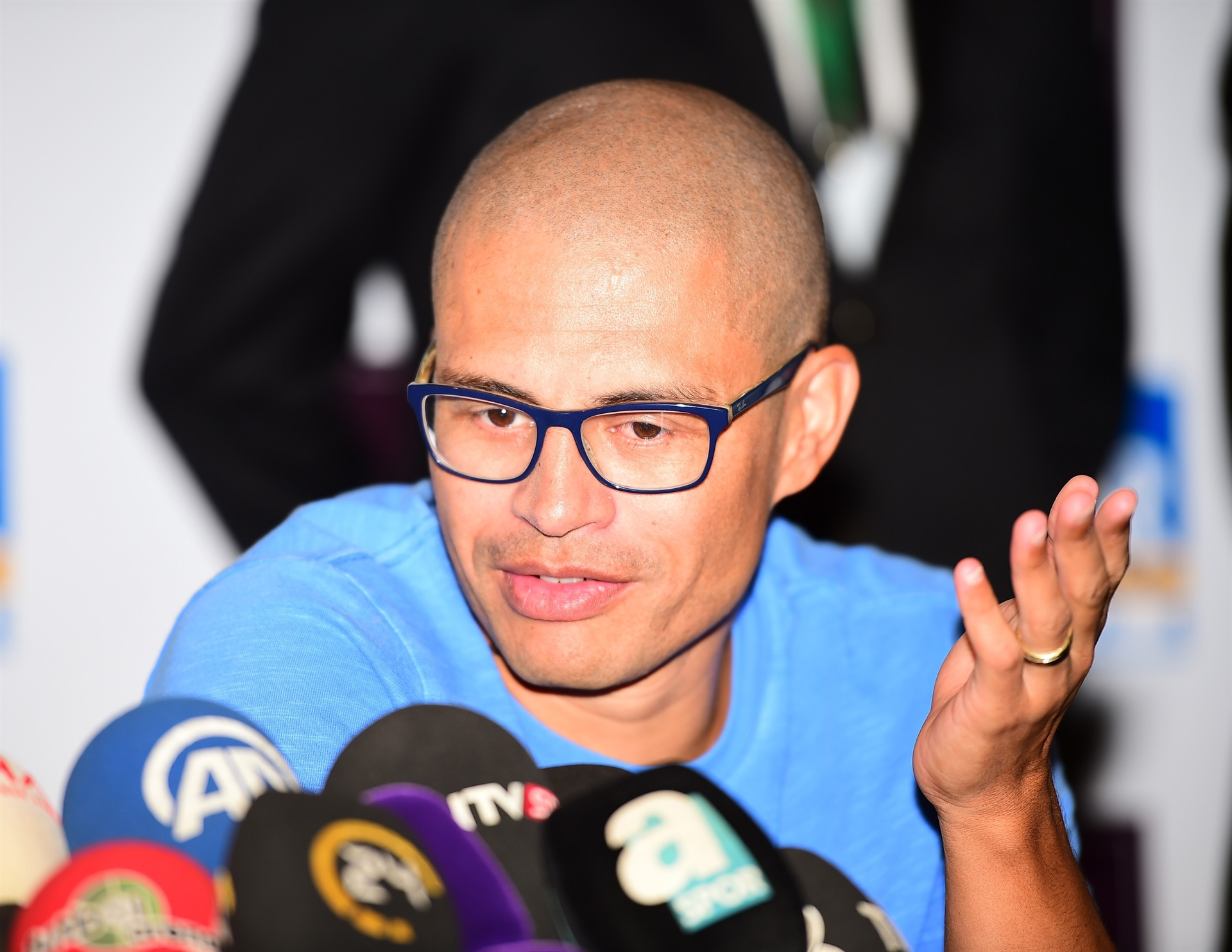 İstanbulda Alex de Souza izdihamı