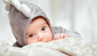 Erkek İsimleri 2025 - En Güzel, Anlamlı, Modern, Değişik, Farklı, İslami, Eski ve Yeni Popüler Erkek Bebek İsimleri