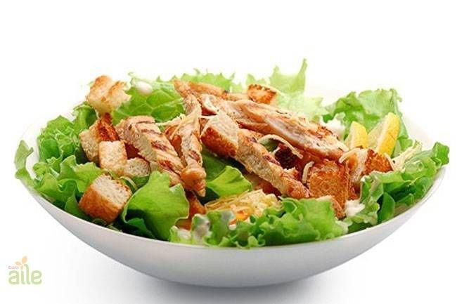Tavuklu salata tarifi